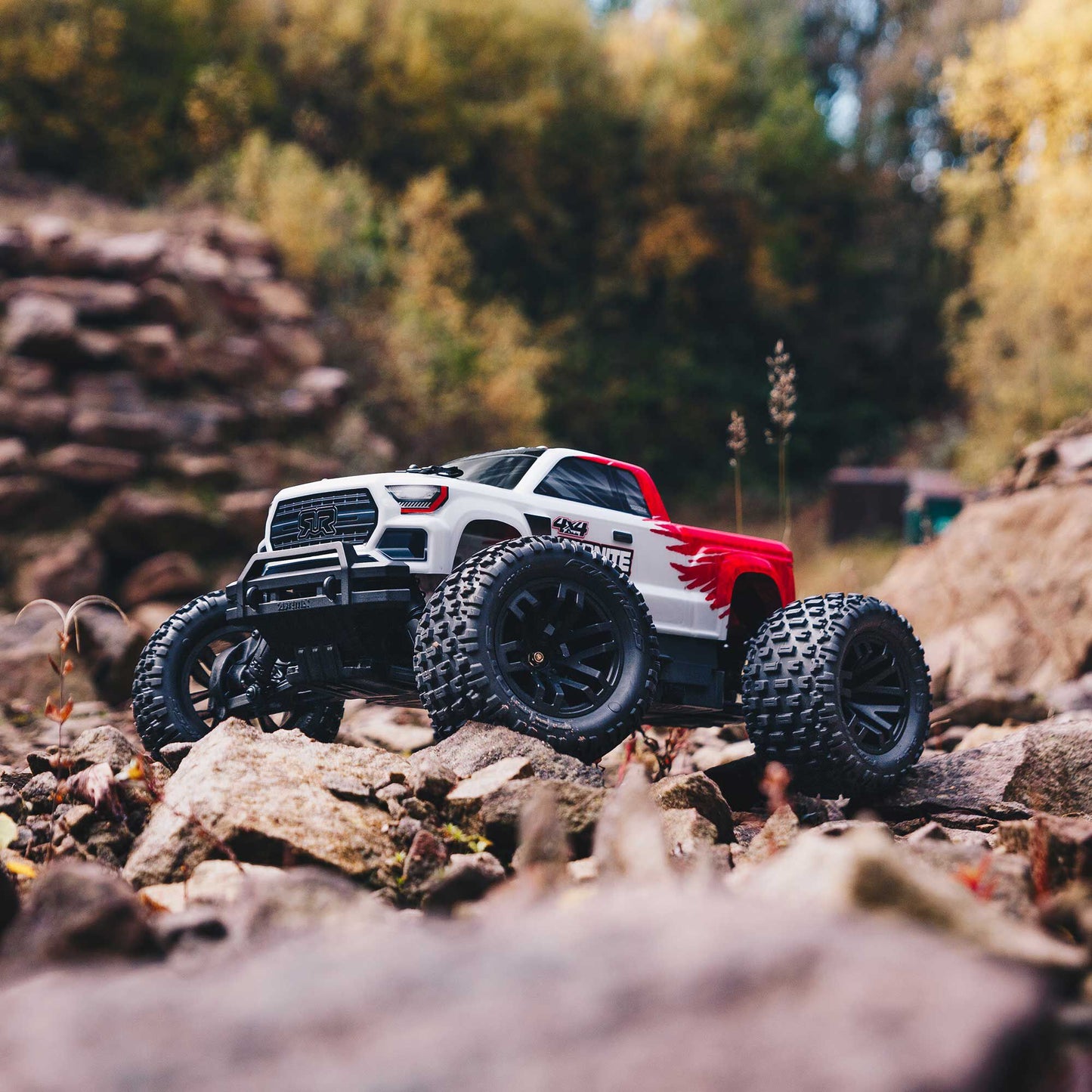 1/10 GRANITE 4WD V3 MEGA 550 Brushed Monster Truck , Red