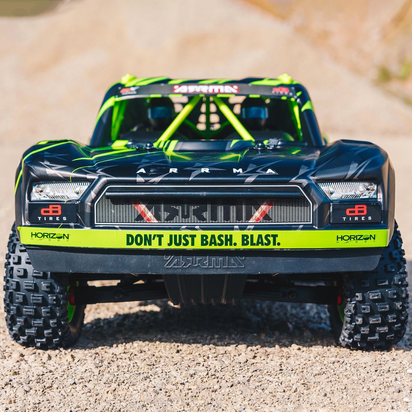 1/7 MOJAVE 6S V2 4X4 BLX Desert Truck with Spektrum Firma RTR, Green/Black