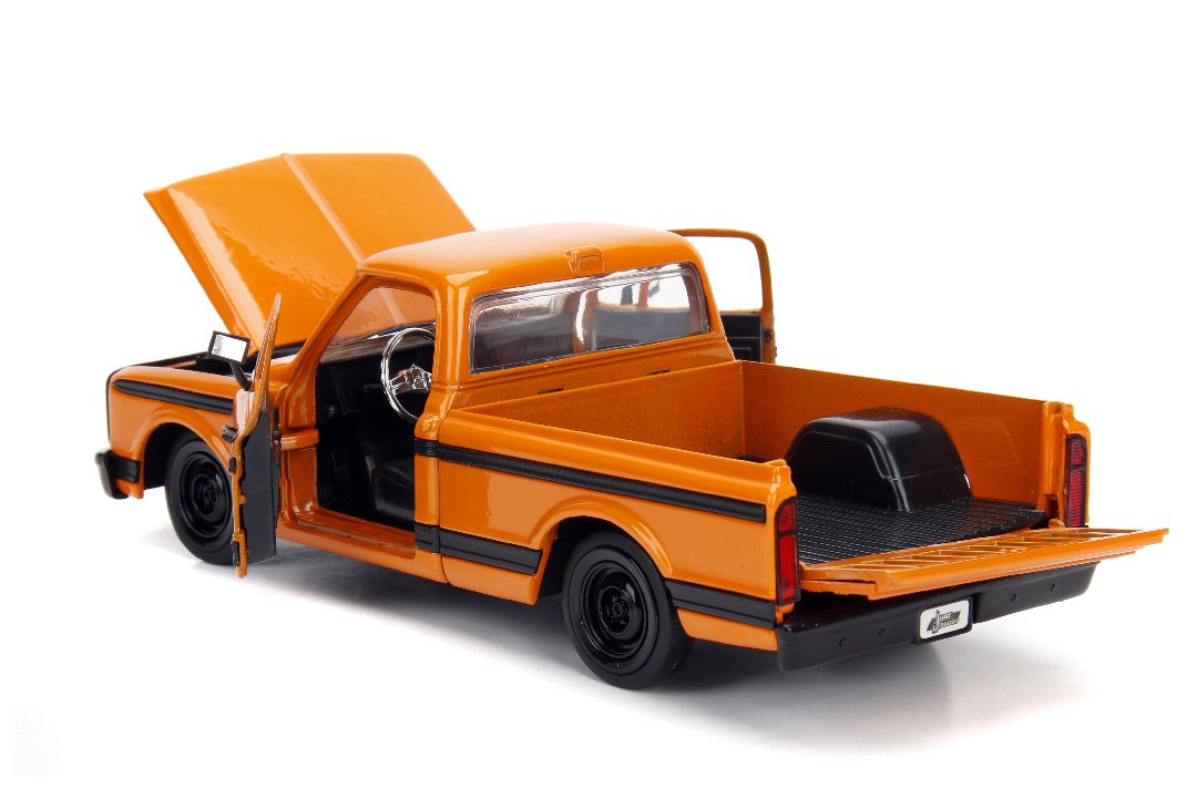 1/24 "Just Trucks" - 1972 Chevy Cheyenne Pickup w/ Rack