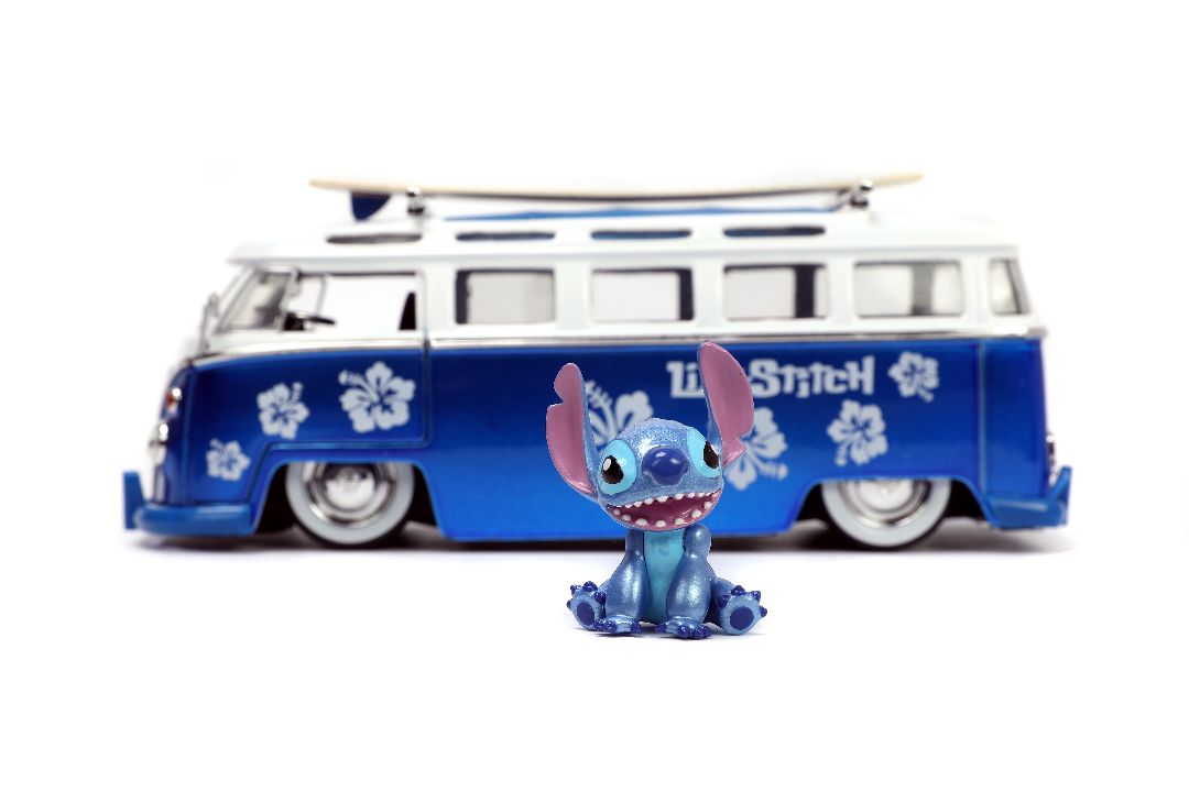 1/24 "Hollywood Rides" 1962 VW Bus w/Lilo & Stitch