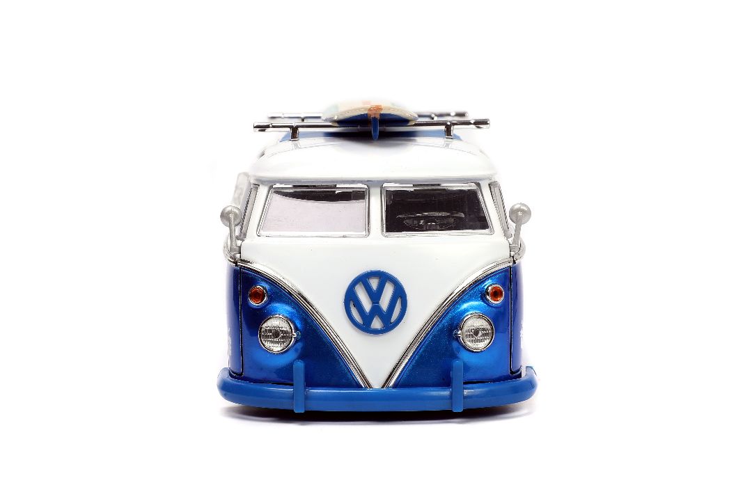 1/24 "Hollywood Rides" 1962 VW Bus w/Lilo & Stitch