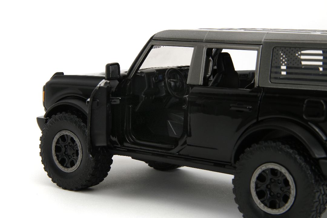 1/24 "Just Trucks" - 2021 Ford Bronco w/ Rack