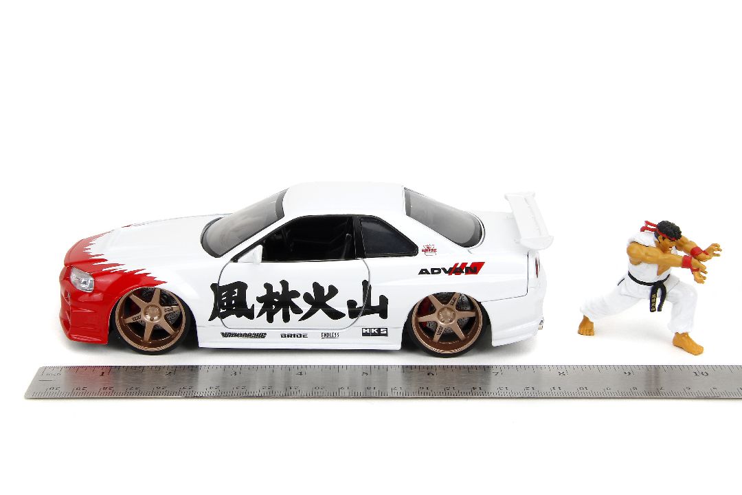 1/24 "Hollywood Rides" - Street Fighter - 2002 Skyline GT-R (R34) w/ Ryu