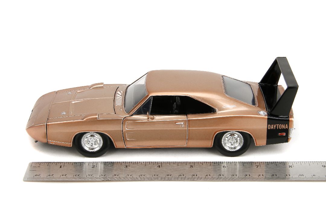 1/24 "BIGTIME Muscle" - 1969 Dodge Charger Daytona